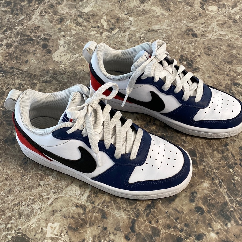 Nike shoes size 4Y boys